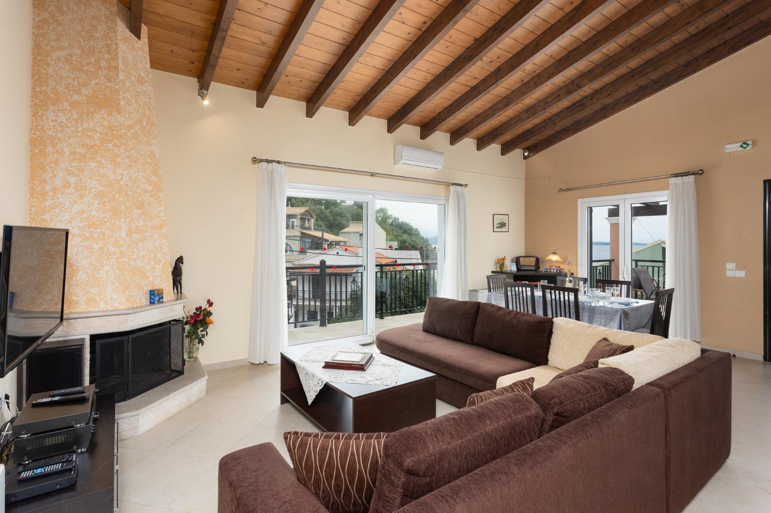 Villa Konstantinos Katavolos ภายนอก รูปภาพ